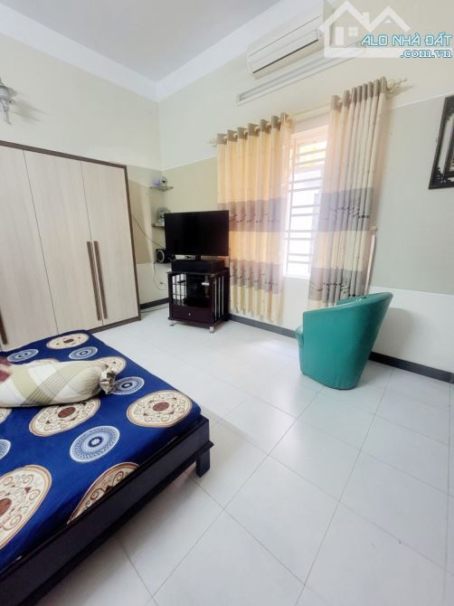 Biệt thự lô đôi đg 7m5 gần BV VINMEC, 149m2, 3 Tầng mới đẹp,tiện kd ,nhỉnh 11 ty xíu. - 7