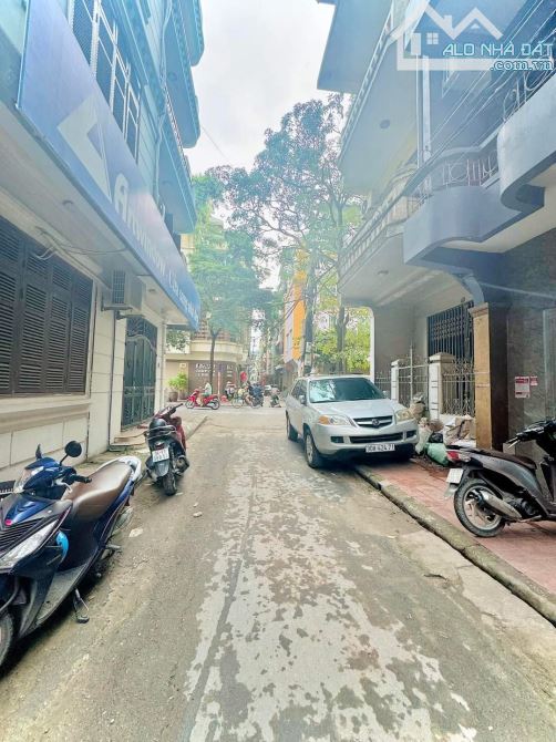 Bán Nhà Phố Kim Đồng -KD OTO Đỗ Cửa DT 65m2 giá 19.8 tỷ