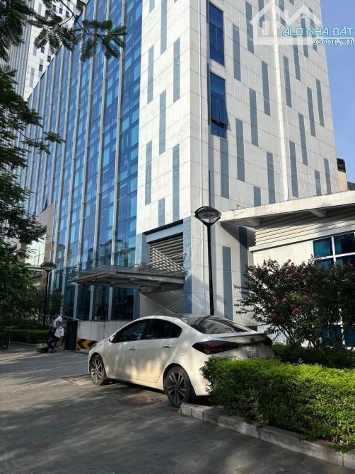 BÁN GẤP LÔ ĐẤT ĐƯỜNG VÕ CHÍ CÔNG XUÂN LA TÂY HỒ DT 110M MT 5M 36 TỶ GẦN LOTTE XÂY TÒA VÍP