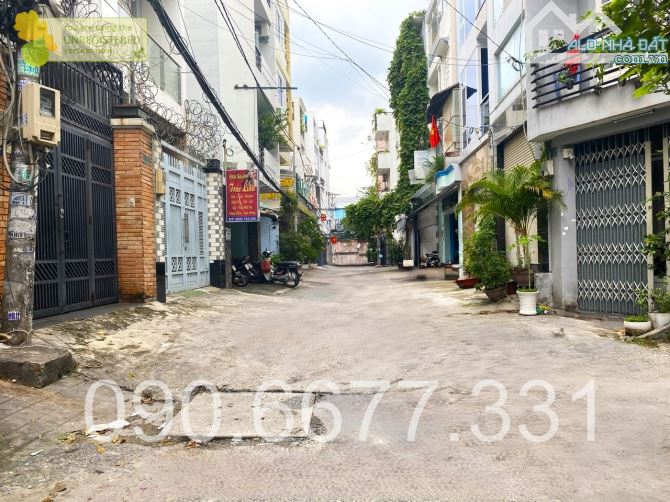 BÌNH THẠNH-NỘI KHU AN NINH-XE HƠI ĐỖ CỬA-5 TẦNG VUÔNG VỨC CHỦ TỰ XÂY-NỘI THẤT XỊN SÒ