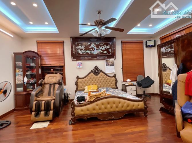 BIỆT THỰ TRẦN BÌNH  CẦU GIẤY 35 TỶ 150M 4T MT11M LÔ GÓC THANG MÁY GARA NỘI THẤT XỊN - 10