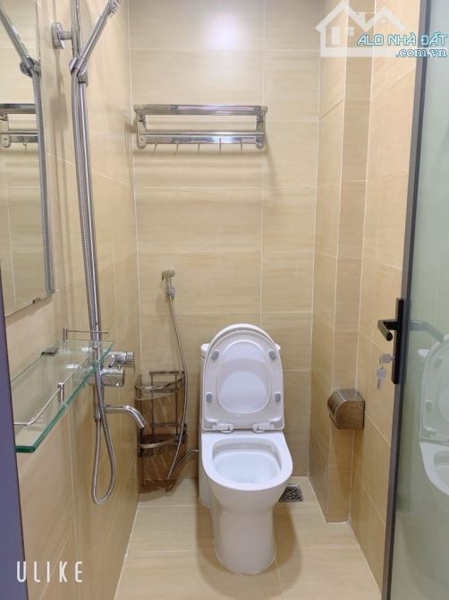 Bán nhà 1/ mới xây 2 tầng BTCT đường Nguyễn Chí Thanh phường 2 quận 10 - 11