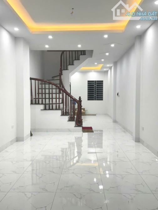 BÁN NHÀ 5 TẦNG 50M2, Ô TÔ ĐỖ CỬA CẠNH ĐẠI HỌC TD-TT - 1