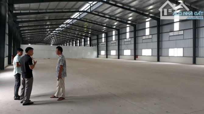 Cho thuê kho xưởng 5800m2 mặt tiền đường Tân Thới Nhất 8, P. Tân Thới Nhất, Quận 12 - 1