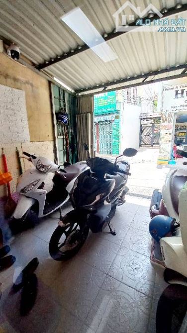 Bán mặt tiền kinh doanh, 32 m2 Tân Thuận Tây Q7, kể bên KCX , chỉ nhỉnh 6 tỏi - 1
