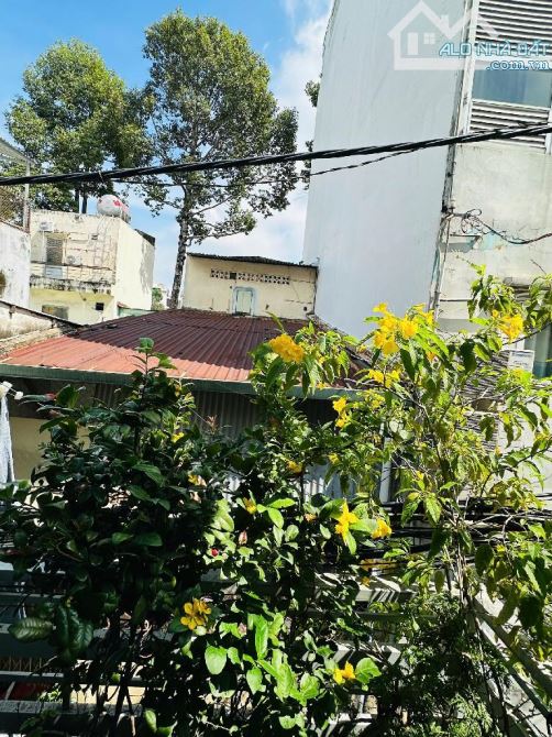 Bán nhà đẹp Cách Mạng Tháng 8 - CX Bắc Hải, 69m2*3tầng, không lỗi, hẻm thông, nhà thoáng - 1