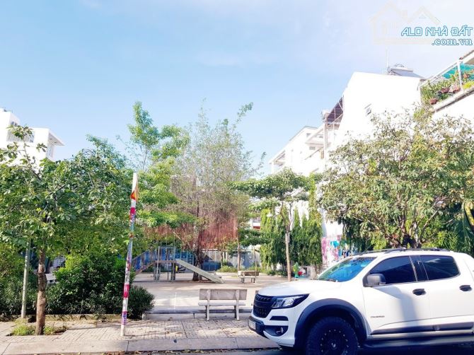 Bán nhà hẻm 12m thông 90/Trần Văn Ơn - P.Tân Sơn Nhì - DT :4x18m -1 trệt 2 lầu -Giá 9.3 tỷ - 1