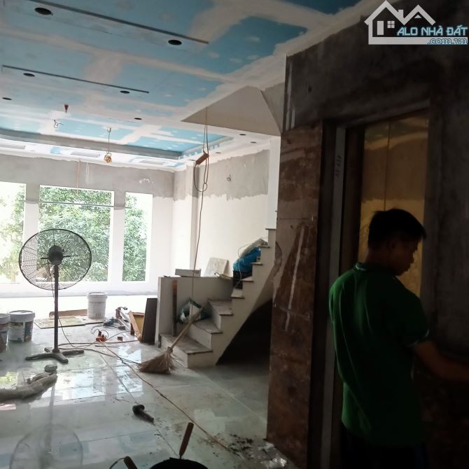 Bán nhà LK khu Cổng Đồng La Khê 7T thang máy DT 50m2 Vỉa hè, ô tô Kinh doanh giá 15.5 tỷ - 2