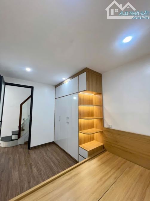 BÁN NHÀ TRUNG PHỤNG, DT 38M x 3 TẦNG, MT 4M, NHỈNH 5 TỶ, VỊ TRÍ SIÊU ĐẸP TRUNG TÂM ĐỐNG ĐA - 2