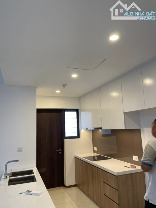 𝖢𝗁𝗈 thuê gấp 3𝖯𝖭 - 𝖮NE VERANDAH nội thất cơ bản 110m2, 23tr/tháng - 2
