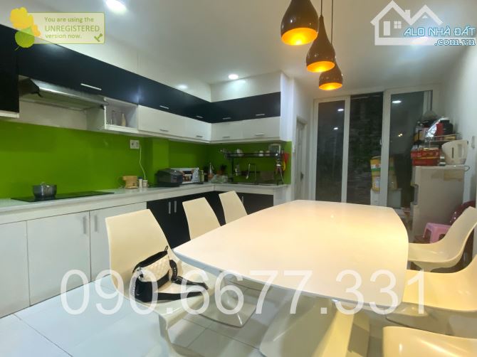 BÌNH THẠNH-NỘI KHU AN NINH-XE HƠI ĐỖ CỬA-5 TẦNG VUÔNG VỨC CHỦ TỰ XÂY-NỘI THẤT XỊN SÒ - 2