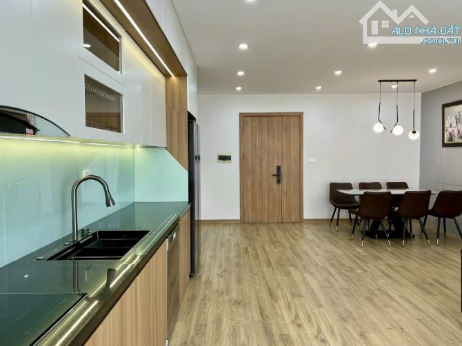 Anh em cần bán nhanh căn chung cư 117m,  3 ngủ, 2wc, full nội thất chỉ 5,6 tỷ - 2