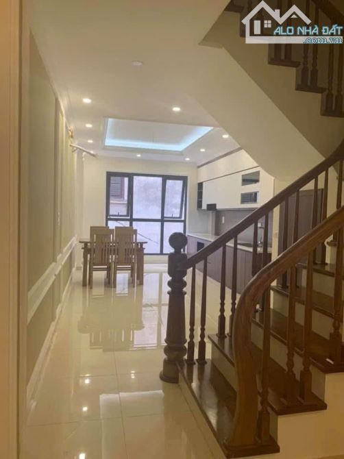 Nhà đẹp Nguyễn Hoàng 45m2 5 tầng 10.6 tỷ  Ô TÔ ĐỖ CỬA -TRUNG TÂM CẦU GIẤY - DÂN XÂY - 3