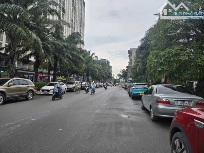 Gấp bán nhà Thủ Đức, dt 160m2, giá 13.5 tỷ, thông Trần Não, Trần Lựu, Q.2(cũ). - 4