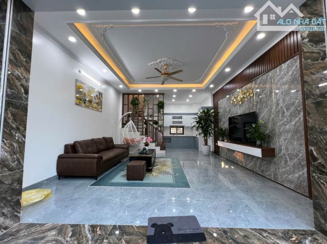 BÁN NHÀ MỚI KOONG TẠI - LIÊN NINH, THANH TRÌ - DT: 40 M2 - 4