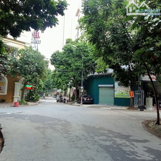 Bán nhà LK khu Cổng Đồng La Khê 7T thang máy DT 50m2 Vỉa hè, ô tô Kinh doanh giá 15.5 tỷ - 4