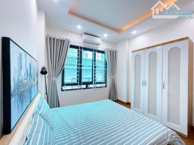 Bán tòa CHDV Minh Khai 70m2 - 6 tầng thang máy, Ngõ rộng 30m ra ô tô - 4