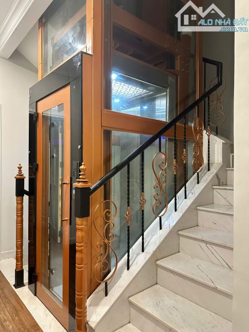Mặt Tiền Lý Văn Phức Quận 1 Nhà 4 Tầng 8 Phòng Có Thang Máy Giá 29 Tỷ - 4