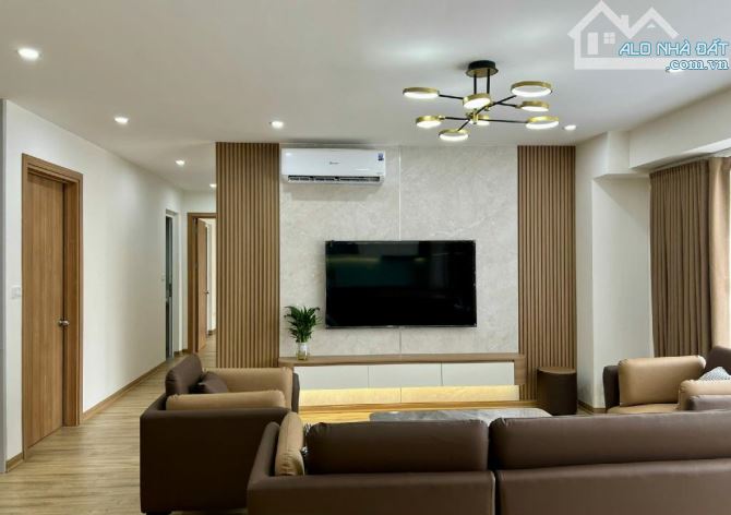 Anh em cần bán nhanh căn chung cư 117m,  3 ngủ, 2wc, full nội thất chỉ 5,6 tỷ - 4