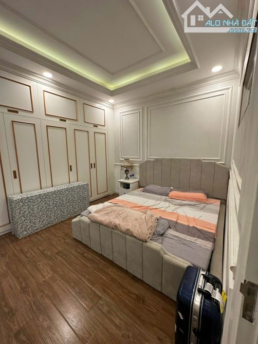 Mặt Tiền Lý Văn Phức Quận 1 Nhà 4 Tầng 8 Phòng Có Thang Máy Giá 29 Tỷ - 5