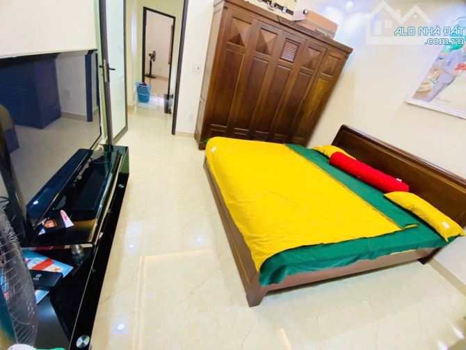 Bán Nhà 4 Tầng độc lập TĐC điểm 3 Mai Trung Thứ Hải An hải phòng oto vào nhà, giá 5.38 tỷ - 5