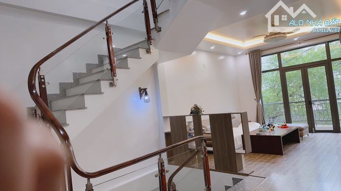Ms Linh- Bán nhà 4 tầng tuyến 2 khu phân lô Hồ Đá-Sở Dầu đường ô tô đỗ cửa giá 4,x tỷ - 6