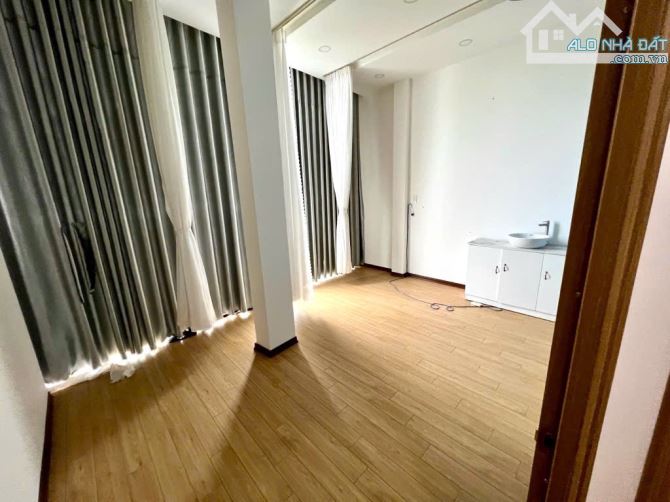 BÁN NHÀ 4 TẦNG 2MT MỸ KHÊ 5 - CÁCH NGUYỄN VĂN THOẠI & BIỂN MỸ KHÊ 300M - DÒNG TIỀN 120TR/T - 6