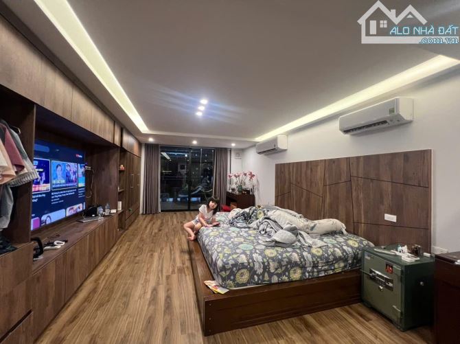 BÁN NHÀ PHÂN LÔ PHÚ DIỄN GẦN ĐH TÀI NGUYÊN MÔI TRƯỜNG, 60M2*4M*7T THANG MÁY, GARA VỈA HÈ - 7