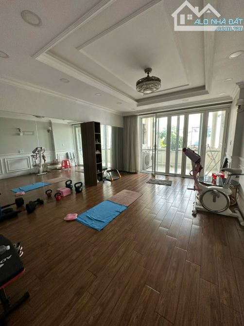 Mặt Tiền Lý Văn Phức Quận 1 Nhà 4 Tầng 8 Phòng Có Thang Máy Giá 29 Tỷ - 9