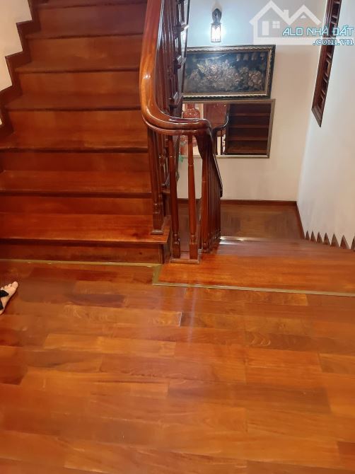 BIỆT THỰ TRẦN BÌNH  CẦU GIẤY 35 TỶ 150M 4T MT11M LÔ GÓC THANG MÁY GARA NỘI THẤT XỊN - 9