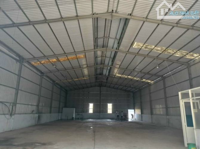 Cho thuê nhà xưởng 600m2 tại phường Thới An Quận 12