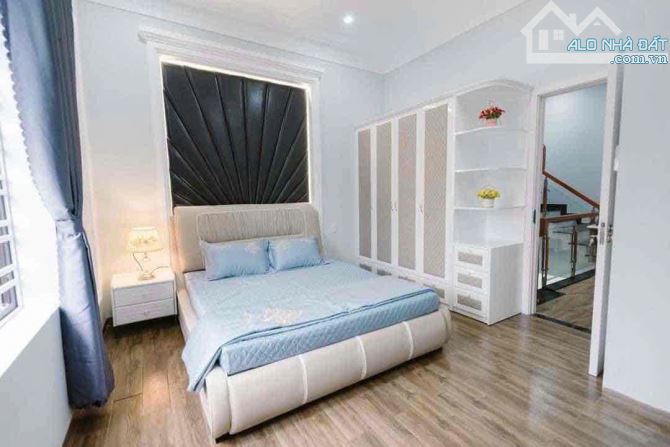 SIÊU PHẨM BIỆT THỰ 6 TẦNG HỒ BƠI- FULL NỘI THẤT CAO CẤP- Ở NGAY- TT LIÊN CHIỂU- 14,X TỶ