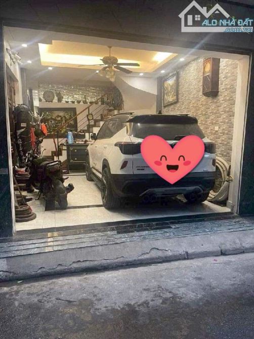 Chính chủ cần bán nhà phố Nguyễn Văn Cừ, Long Biên 52m, 4 tầng, mặt tiền 4.2m, giá 10.6 tỷ