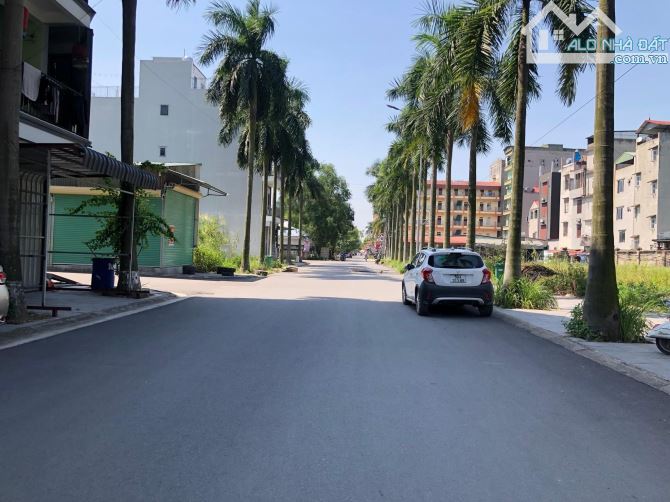 Bán đất phân lô KĐT Khai Sơn 93m2, 2 mặt đường, view trường đại học và vườn hoa