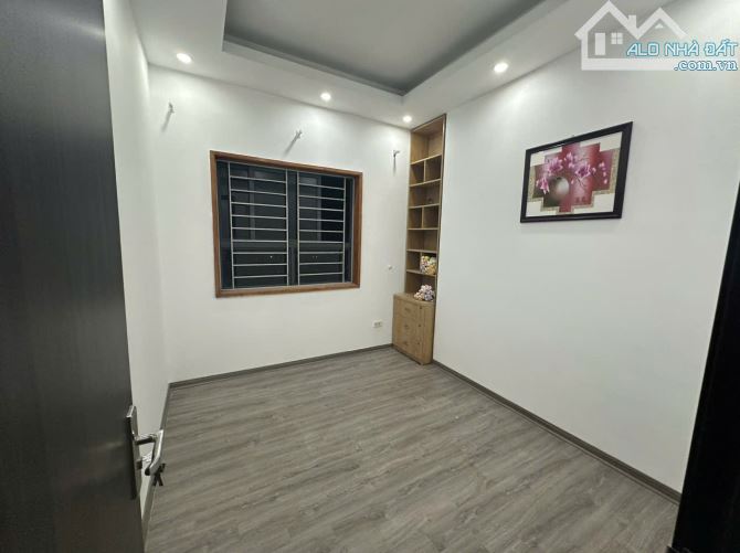 Siêu phẩm tập thể tại THẠCH BÀN  50m² lô góc, view hồ đẹp