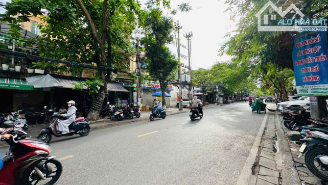 Cho thuê mặt bằng kinh doanh mặt đường Hai Bà Trưng - 88m2 - mt 4,3m - tầng 1 (chung chủ)