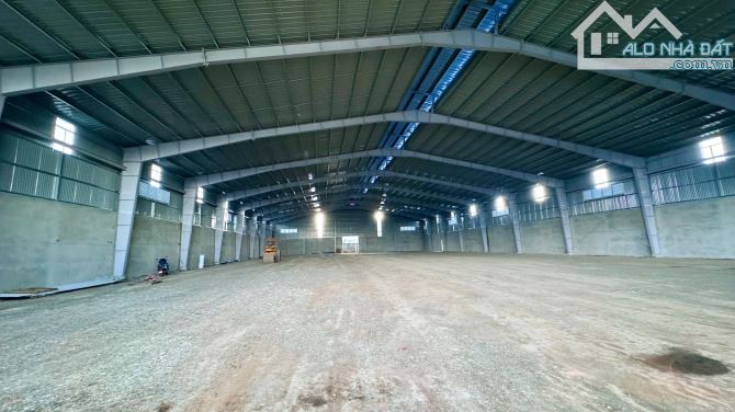 Cho thuê cụm kho xưởng 5000m2, kho mới dựng 3000m2 đấy đủ pccc