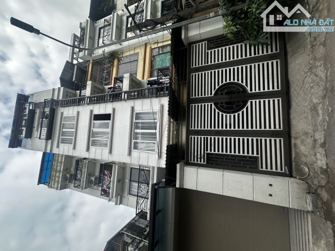 BÁN NHÀ CỔ LINH, KINH DOANH ,DÒNG TIỀN ,95m2 , Giá 16 Tỷ - 3