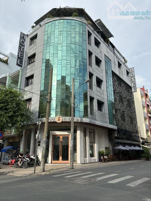 Cần bán Building Mặt tiền ngay Trần Hưng Đạo, Phường 6, Quận 5.