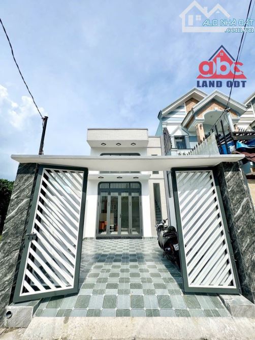 Bán nhà 1 trệt 1 lửng P Hoá An TP Biên Hoà .DT : 5M x 18M .Đường 2ô tô né nhau  Giá 2650