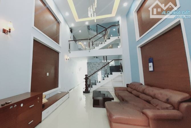 Nhà 5 Lầu, HXH, 91m2, View Sông, Ngay Gigamall, Tặng Nội Thất, SHR, Hoàn Công Giá 10,1 Tỷ