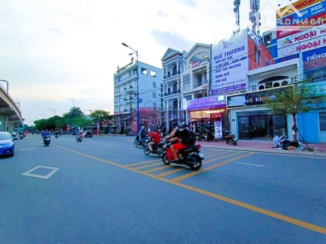 HIẾM, BÁN NHÀ MẶT TIỀN  GẦN NGUYỄN VĂN BÁ, THỦ ĐỨC,  XÂY 21 TẦNG, 1433M2, NGANG 50m, 290T