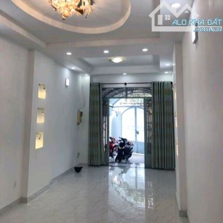 Mặt tiền Nguyễn Du - 90m2, 3 tầng - kinh doanh sầm uất - P.7, Gò Vấp - Chỉ 11 tỷ.