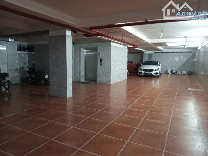 Bán gấp tòa nhà mặt phố Trần Thái Tông, Cầu Giấy, DT 200m2 9 tầng, 1 hầm MT 9m, Giá 125 tỷ - 1
