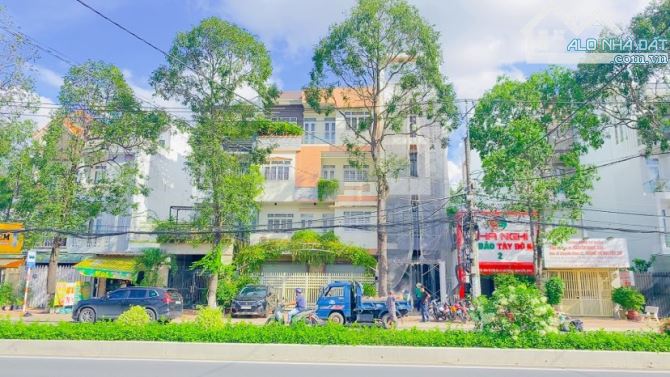 Cho thuê nhà 850 m2 có thang máy mặt tiền Nguyễn Văn Cừ - 1