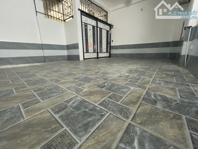 Bán nhà 5 tầng phố Nguyễn Trãi 90 m giá 11.5 tỷ - 1