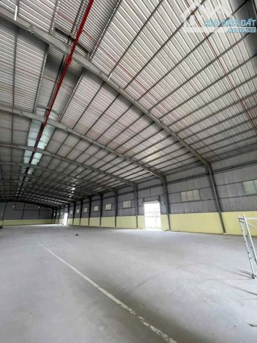 CHO THUÊ XƯỞNG TÂN UYÊN, DT 5400M2, ĐƯỜNG XE LỚN, PCCC KIỂM DUYỆT - 1