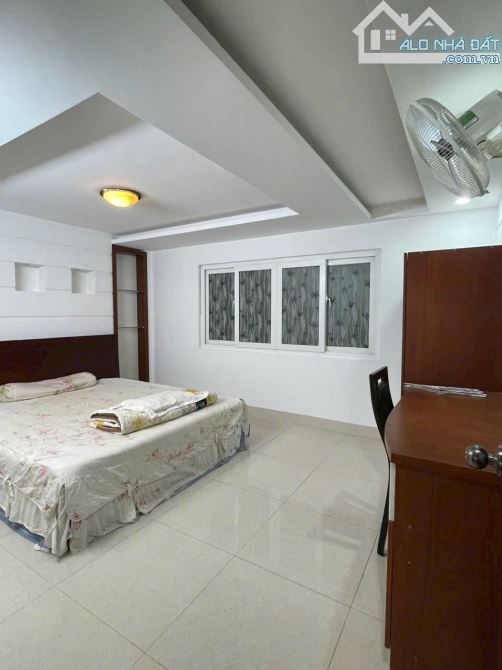 NHÀ 1 TRỆT 3 LẦU GẦN QUẢNG TRƯỜNG - P. THẮNG  LỢI.DT 4,7x21m.ĐÔNG NAM - 1