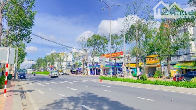 Cho thuê nhà 850 m2 có thang máy mặt tiền Nguyễn Văn Cừ - 2