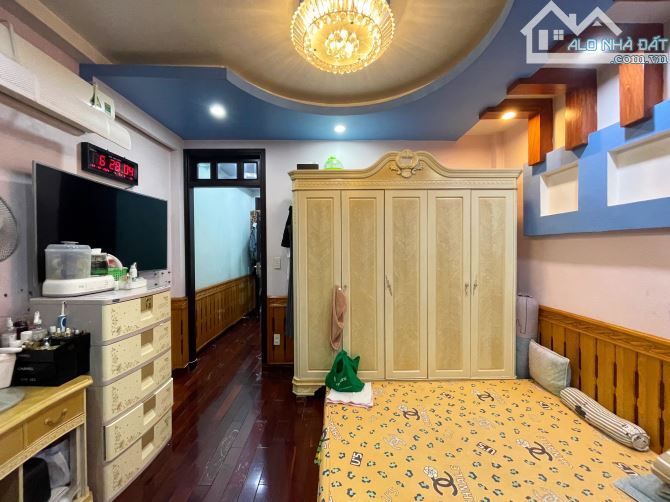 Nhà 3 tầng dân xây ngõ 4m Tô Hiệu - 42m2 - Ngõ nông - 2